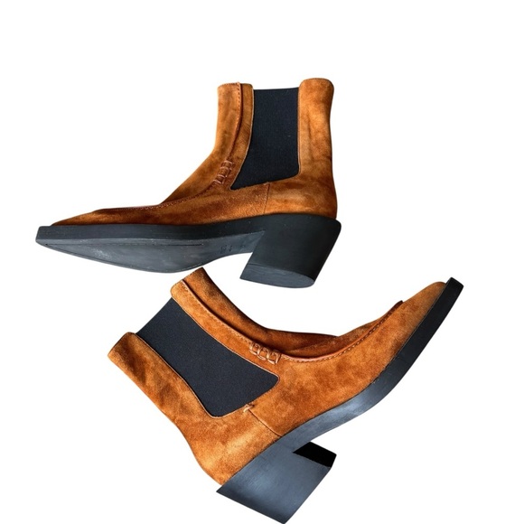 KHAITE- Charleston Suede Chelsea Booties Sz 7 - Picture 12 of 13